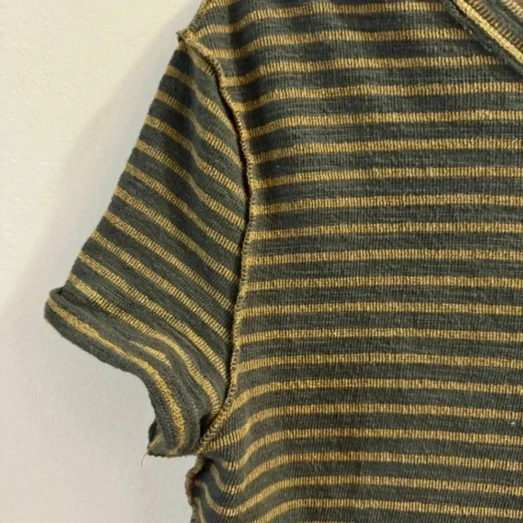 NWOT FREE PEOPLE SABRINA TOP - SIZE X-SMALL - COLOR : MOSS - STRIPPED - CROPPED - Picture 8 of 8